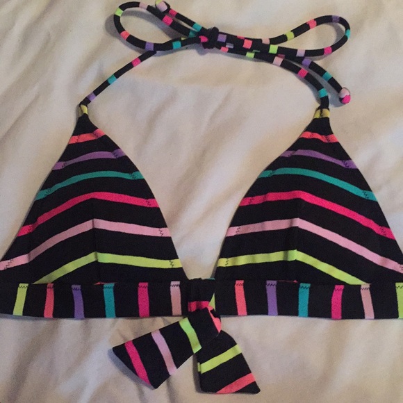 Victoria’s Secret Swim Top - Picture 2 of 4